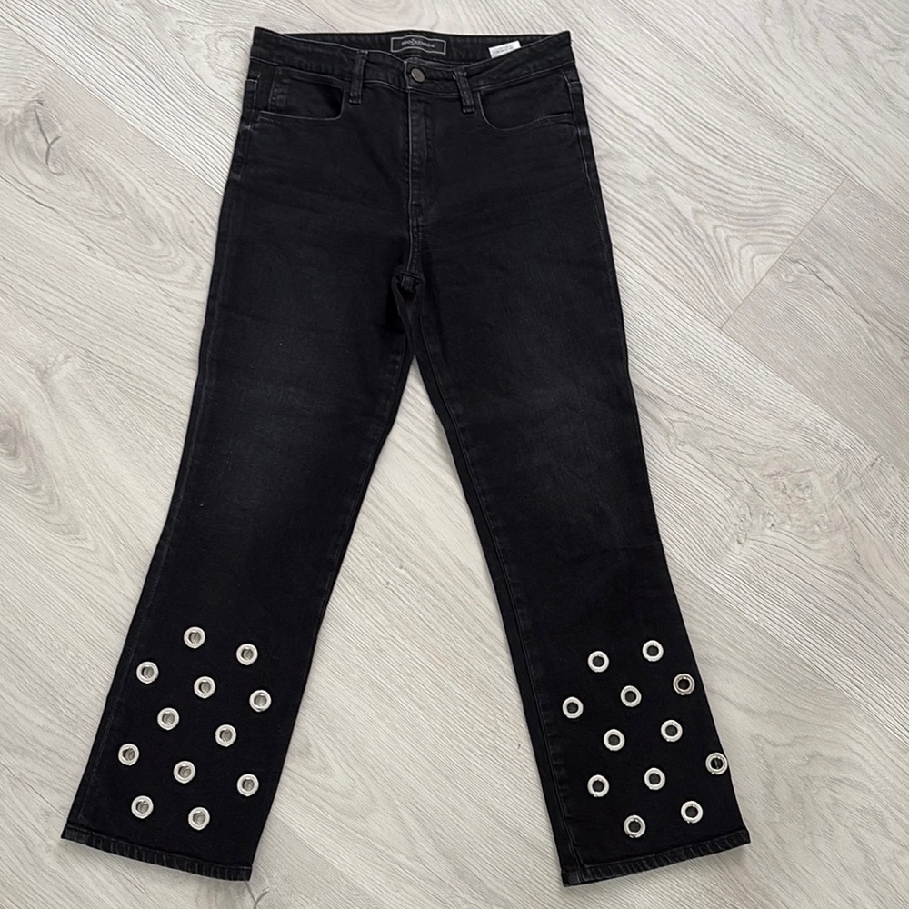 Brockenbow Women's size 28 Juliette
Cropped Flare Grommet Hem Jeans
